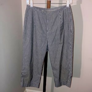 Kim Rogers Petite | Women’s Black & White Checkered Capri Pants. - Size 8P